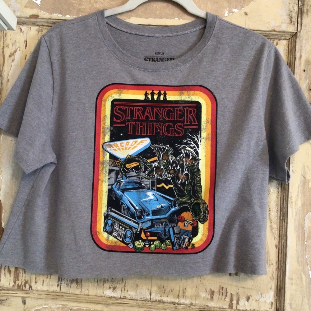 I’m selling a cropped Stranger Things shirt